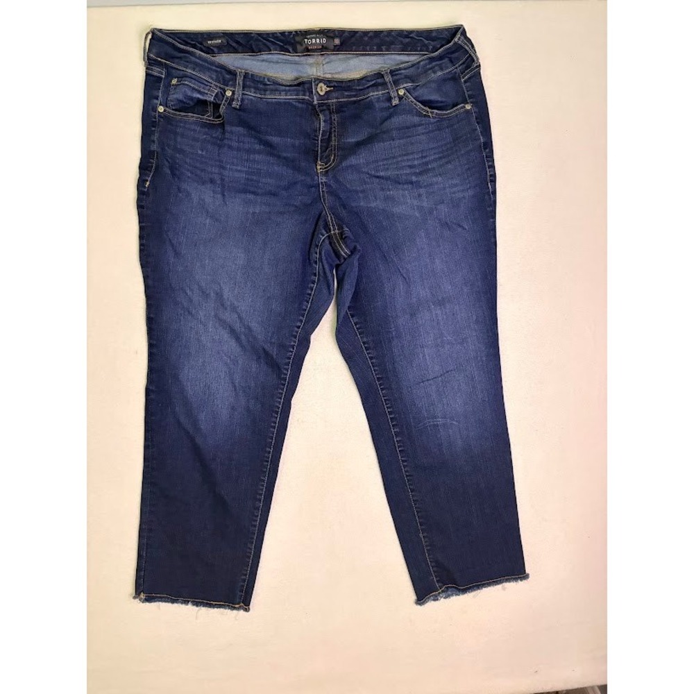 Torrid Premium Boyfriend Jeans Women 22 Dark Wash Blue Raw Hem Cropped Stretch